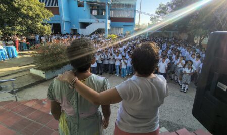🌟 Gracias por sembrar sabiduría y corazón: homenaje a la docente Arcadia Cudriz Guzmán